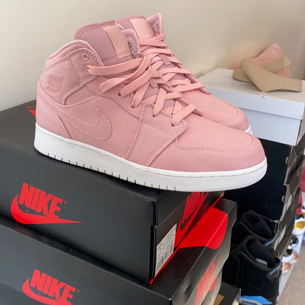 Air Jordan 1